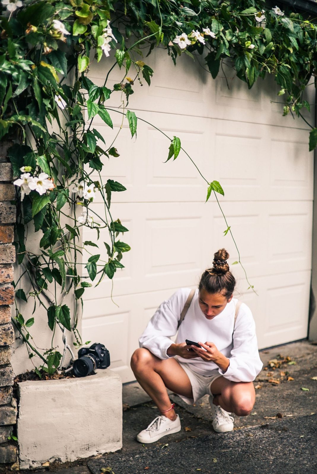Introducing Your Helper to Neighbours and Extended Family